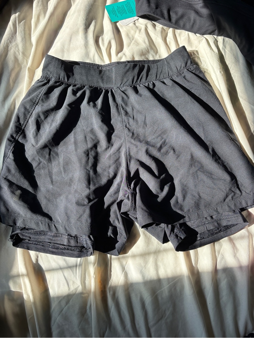 Under Armour Women’s Black Iso-Chill Running Shorts Size M High Rise SpeedPocket